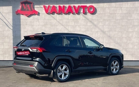 Toyota RAV4, 2020 год, 3 250 000 рублей, 4 фотография