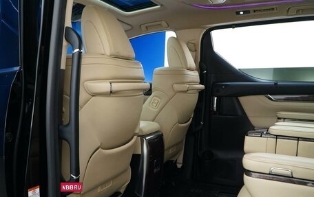 Toyota Alphard III, 2018 год, 4 467 077 рублей, 13 фотография