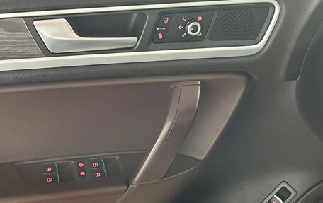 Volkswagen Touareg III, 2010 год, 1 599 000 рублей, 24 фотография
