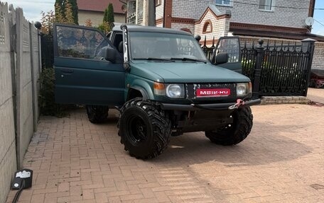 Mitsubishi Pajero III рестайлинг, 1993 год, 1 200 000 рублей, 1 фотография