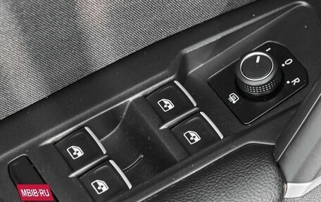 Volkswagen Tiguan II, 2018 год, 2 735 000 рублей, 18 фотография