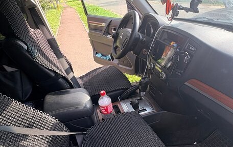 Mitsubishi Pajero IV, 2008 год, 1 300 000 рублей, 5 фотография