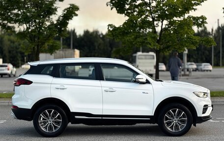 Geely Atlas, 2022 год, 1 670 000 рублей, 4 фотография