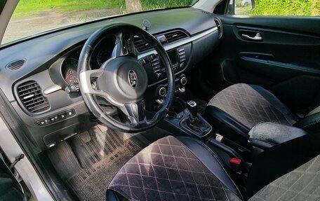KIA Rio IV, 2018 год, 1 500 000 рублей, 5 фотография