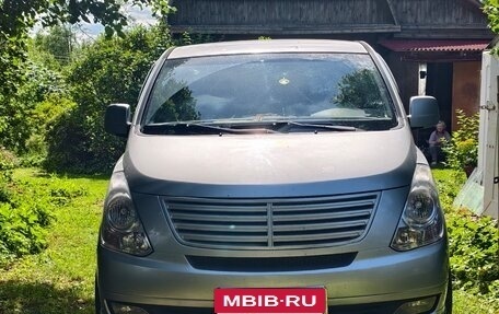 Hyundai Grand Starex Grand Starex I рестайлинг 2, 2008 год, 1 300 000 рублей, 1 фотография