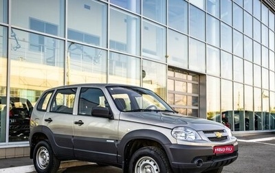 Chevrolet Niva I рестайлинг, 2015 год, 748 000 рублей, 1 фотография