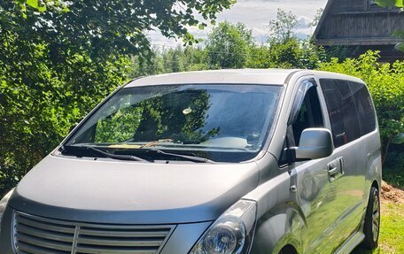 Hyundai Grand Starex Grand Starex I рестайлинг 2, 2008 год, 1 300 000 рублей, 10 фотография