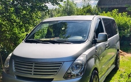 Hyundai Grand Starex Grand Starex I рестайлинг 2, 2008 год, 1 300 000 рублей, 3 фотография