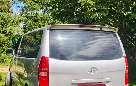 Hyundai Grand Starex Grand Starex I рестайлинг 2, 2008 год, 1 300 000 рублей, 11 фотография