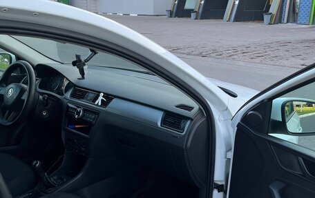 Skoda Rapid I, 2016 год, 940 000 рублей, 5 фотография