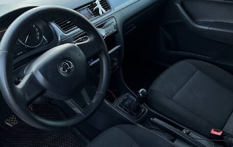 Skoda Rapid I, 2016 год, 940 000 рублей, 10 фотография
