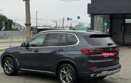 BMW X5, 2019 год, 4 500 000 рублей, 3 фотография