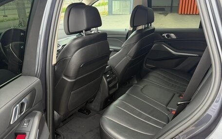 BMW X5, 2019 год, 4 500 000 рублей, 11 фотография