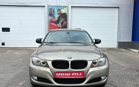 BMW 3 серия, 2011 год, 980 000 рублей, 2 фотография