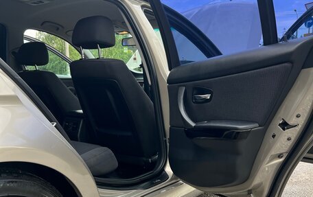 BMW 3 серия, 2011 год, 980 000 рублей, 20 фотография