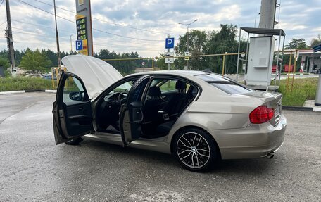 BMW 3 серия, 2011 год, 980 000 рублей, 33 фотография