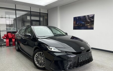 Toyota Camry, 2024 год, 3 750 000 рублей, 3 фотография