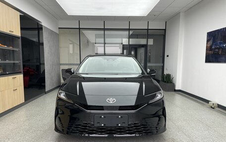 Toyota Camry, 2024 год, 3 750 000 рублей, 2 фотография