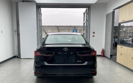 Toyota Camry, 2024 год, 3 750 000 рублей, 5 фотография