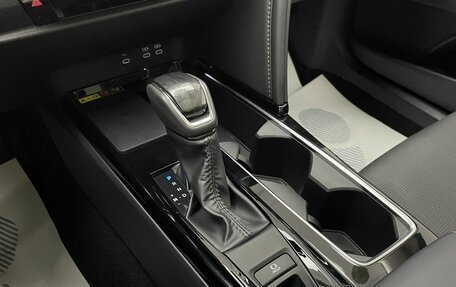 Toyota Camry, 2024 год, 3 750 000 рублей, 16 фотография