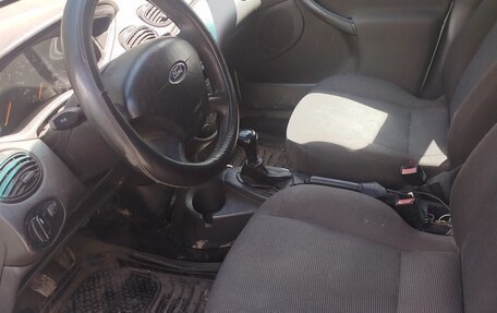 Ford Focus IV, 2002 год, 80 000 рублей, 6 фотография