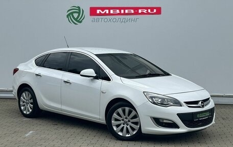 Opel Astra J, 2013 год, 860 000 рублей, 3 фотография