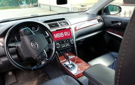 Toyota Camry, 2013 год, 1 950 000 рублей, 5 фотография