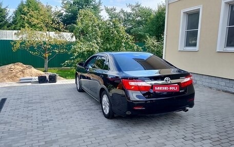 Toyota Camry, 2013 год, 1 950 000 рублей, 6 фотография