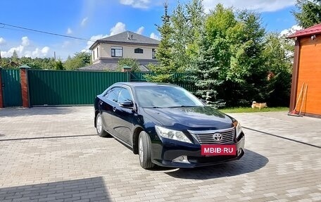 Toyota Camry, 2013 год, 1 950 000 рублей, 2 фотография