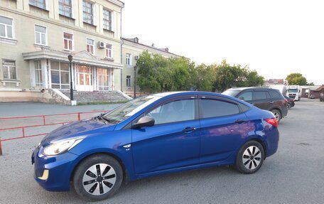 Hyundai Solaris II рестайлинг, 2013 год, 780 000 рублей, 4 фотография