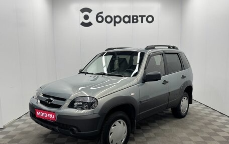Chevrolet Niva I рестайлинг, 2018 год, 775 000 рублей, 1 фотография