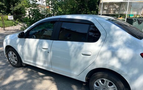 Renault Logan II, 2021 год, 900 000 рублей, 4 фотография