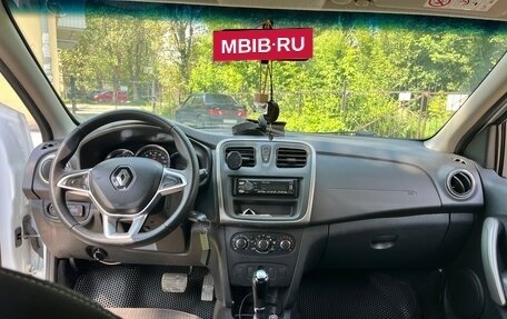 Renault Logan II, 2021 год, 900 000 рублей, 5 фотография