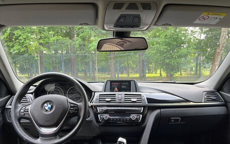 BMW 3 серия, 2018 год, 1 810 000 рублей, 11 фотография