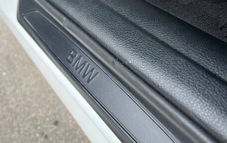 BMW 3 серия, 2018 год, 1 810 000 рублей, 14 фотография