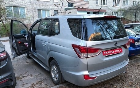 SsangYong Stavic, 2013 год, 1 490 000 рублей, 5 фотография