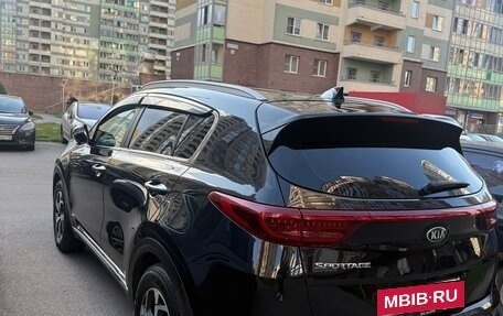 KIA Sportage IV рестайлинг, 2018 год, 1 950 000 рублей, 4 фотография