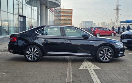 Skoda Superb III рестайлинг, 2025 год, 3 500 000 рублей, 4 фотография