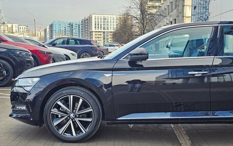 Skoda Superb III рестайлинг, 2025 год, 3 500 000 рублей, 8 фотография