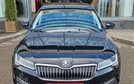 Skoda Superb III рестайлинг, 2025 год, 3 500 000 рублей, 2 фотография