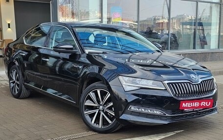 Skoda Superb III рестайлинг, 2025 год, 3 500 000 рублей, 3 фотография