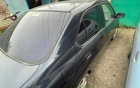 Toyota Prius IV XW50, 1998 год, 215 000 рублей, 1 фотография
