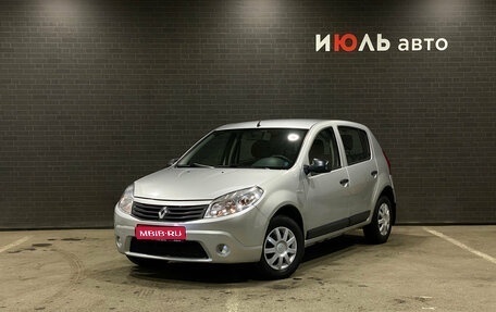Renault Sandero I, 2012 год, 670 000 рублей, 1 фотография