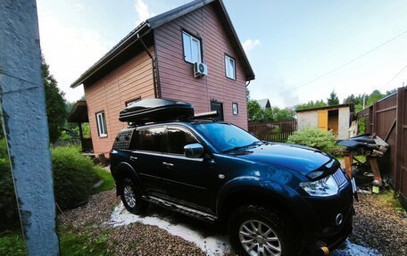 Mitsubishi Pajero Sport II рестайлинг, 2011 год, 1 800 000 рублей, 4 фотография