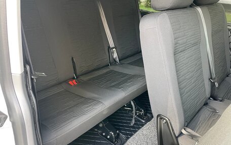 Volkswagen Caravelle T6 рестайлинг, 2020 год, 4 200 000 рублей, 11 фотография