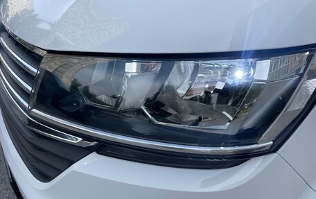 Volkswagen Caravelle T6 рестайлинг, 2020 год, 4 200 000 рублей, 18 фотография
