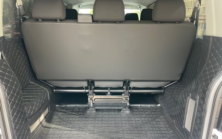 Volkswagen Caravelle T6 рестайлинг, 2020 год, 4 200 000 рублей, 20 фотография
