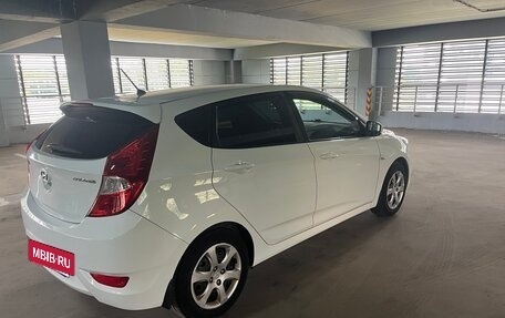 Hyundai Solaris II рестайлинг, 2013 год, 880 000 рублей, 5 фотография