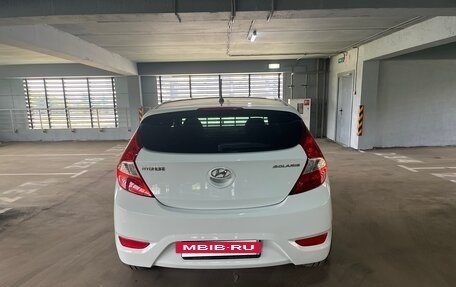 Hyundai Solaris II рестайлинг, 2013 год, 880 000 рублей, 4 фотография