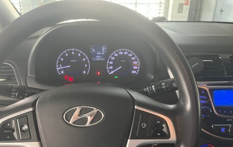 Hyundai Solaris II рестайлинг, 2013 год, 880 000 рублей, 10 фотография